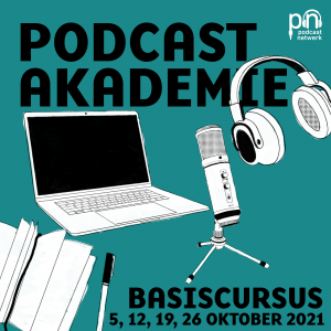 Artwork podcastakademie basiscursus oktober 2021. Je ziet een getekende laptop, koptelefoon, microfoon en notitieboekje